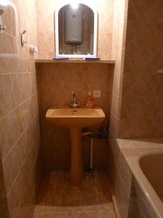 Гостевой дом Meidani Guest house Тбилиси Двухместный номер с 1 кроватью или 2 отдельными кроватями-5